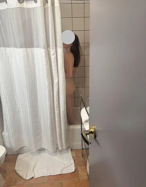 We took a little day trip today to have some fun. This was the first time I’d squirted with anyone other than hubby. I took two loads, and then hopped in the shower with our friend ;)