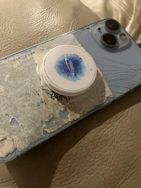 Wife tried to take decade old Pop Socket off of her phone and straight scalped her shit