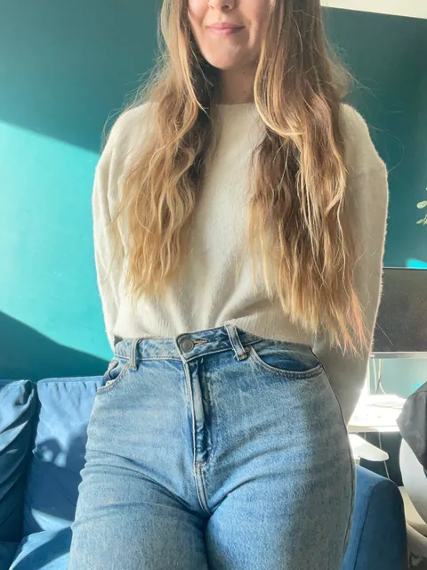 wonder what the innocent girl looks like nude