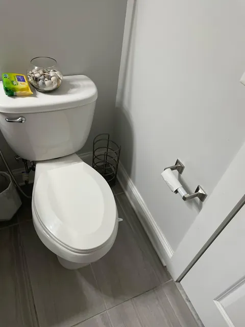 Recently got a place with my girlfriend. She thinks this is totally fine