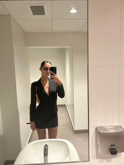 Just lost my job.. Here are some of my favourite work fits as a reminder that some places rlly don’t deserve you ♥️