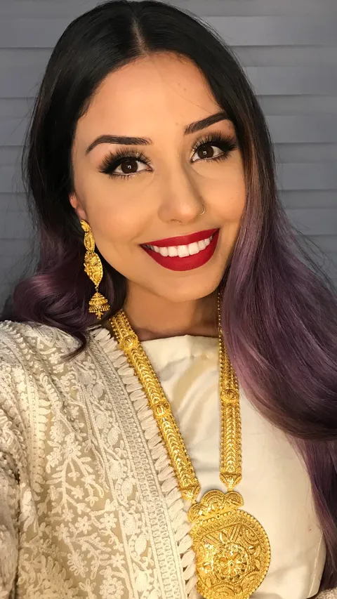 Indian Glam (for the one person party in my bedroom)