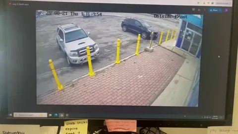 [OC] idiot was texting the store to tell them they were ready to pickup their order