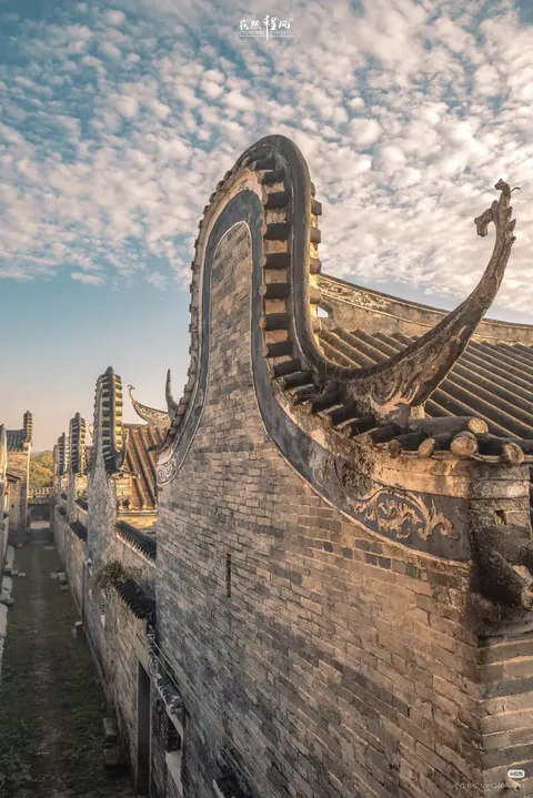 Chinese Wok-ear houses