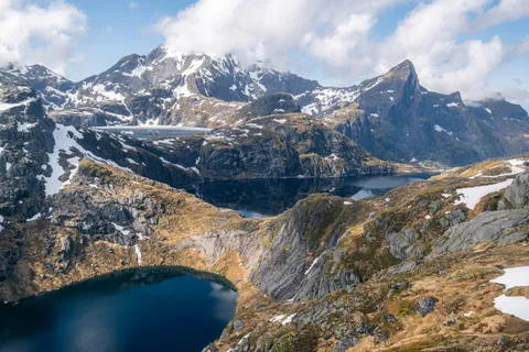 On the way to the Munkebu Hut, Lofoten, Norway - [5764 × 3831][OC]