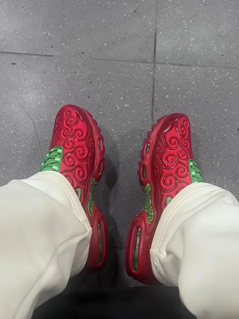 nike x One piece