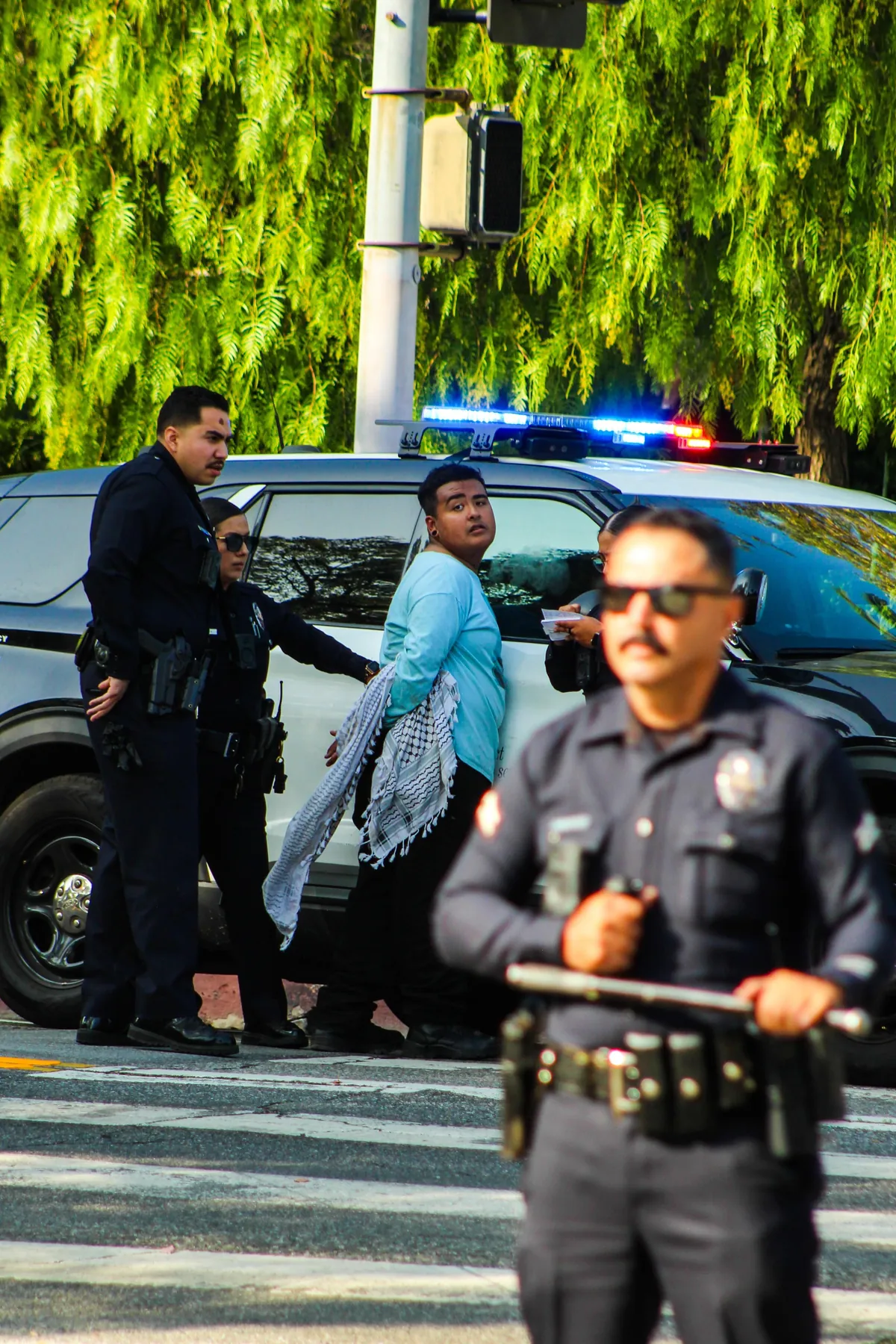 protest outside the LA mayor’s house criticized her compliance with ICE; LAPD came in droves [OC]