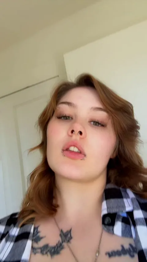 Let’s fuck at a pumpkin patch 😈