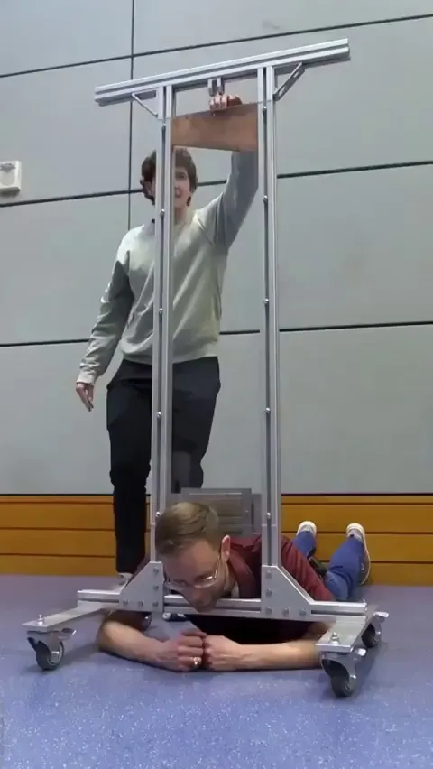Demonstrating the Lenz's law using a guillotine.