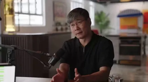 Popular Chinese commentator 'Professor Jiang' claims Bitcoin is a "CIA operation." Do you believe that?