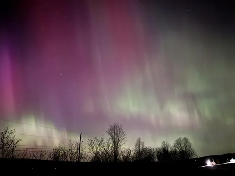 🔥 Northern Lights Tonight (no filter)