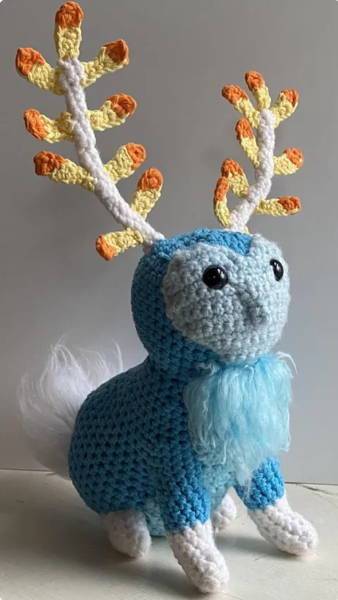 I crocheted a blupee!!!