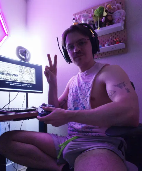 34 gay playing Wind Waker