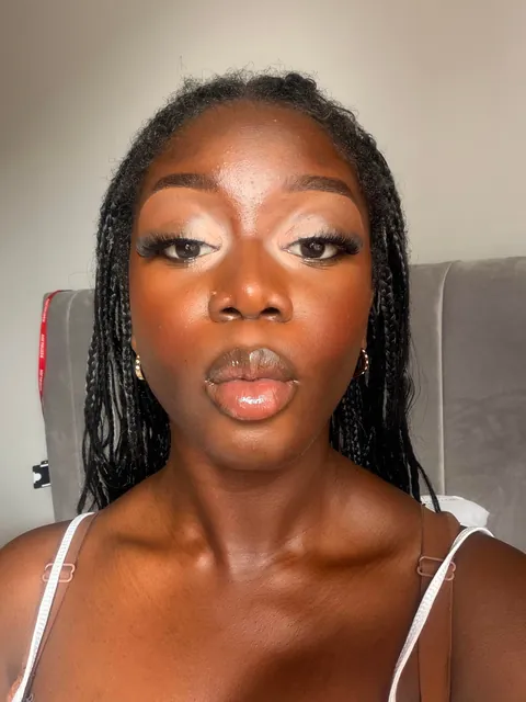 Zendaya Odyssey Premiere makeup look