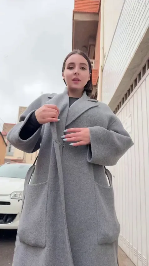 I like showing my body outside