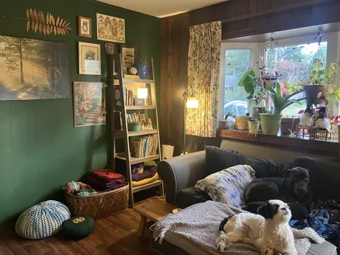our cozy cottage living room