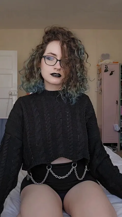 I prefer being naked