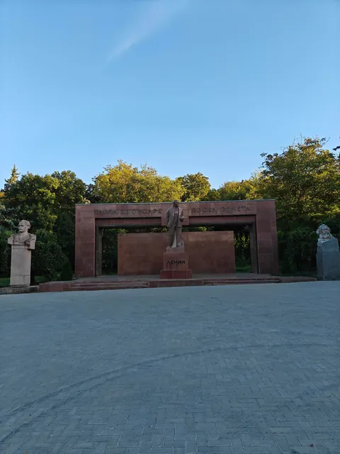 Some pictures from Chisinau, the strangest capital city in Europe