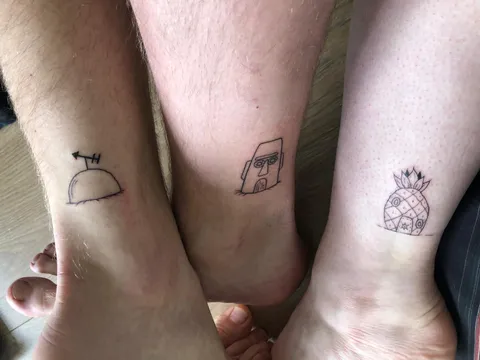 Did a tattoo with my siblings! Done by Porvidatony at Dragon tattoo, Eindhoven, the Netherlands.