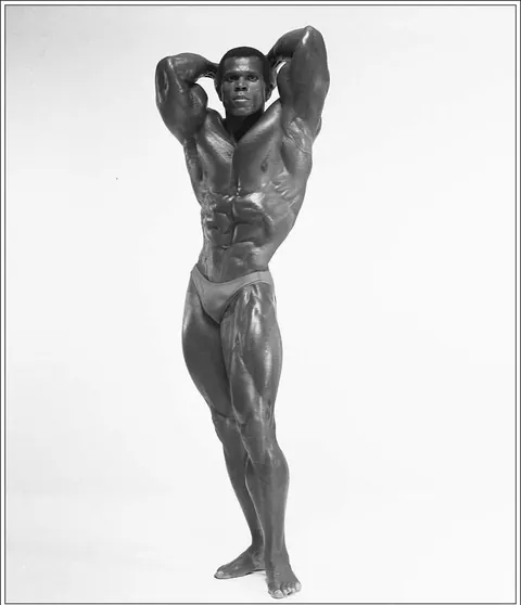 In 1975 when Arnold Schwarzenegger did his last Olympia, the only person who he felt, had a shot at beating him, was the Serge Nubret who had unreal proportions: 57in chest, 27in waist, 1.8m tall and just 90-95 kilos.