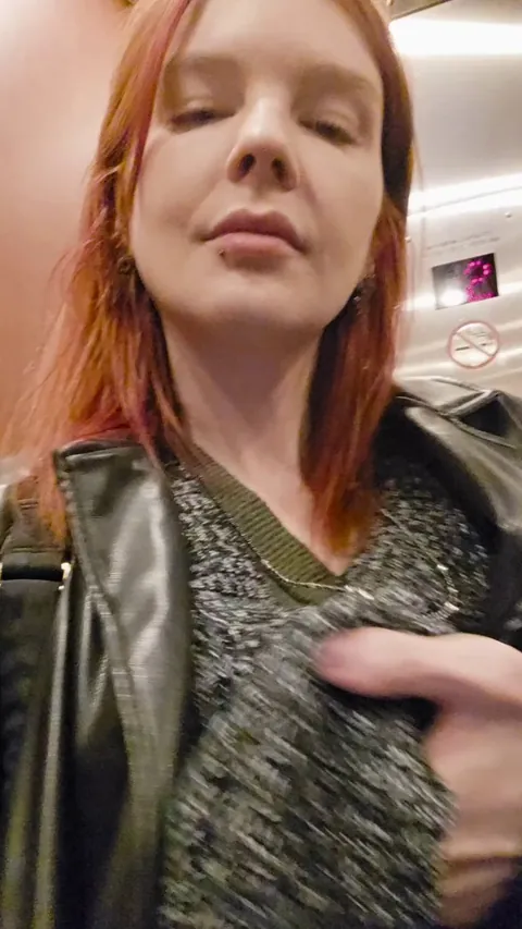 Redheads like it risky (let's sneak in a quickie)