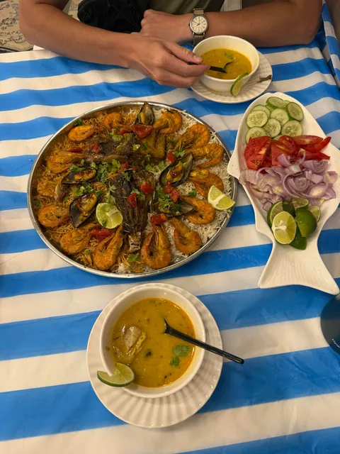 On a 3 week trip around Oman and spent a few days exploring the Dhofar Mountains around Salalah. This has quickly become my new favorite country in the world!