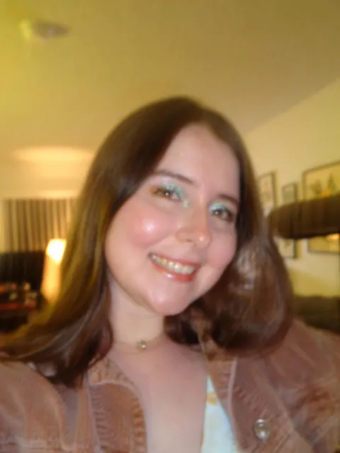 I love how digital cameras catch the sparkle 📸☀️🌊