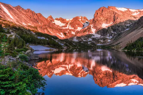Lake Isabelle and Indian Peaks (Colorado), 2016 July Sunrise [OC] [2157x1440]