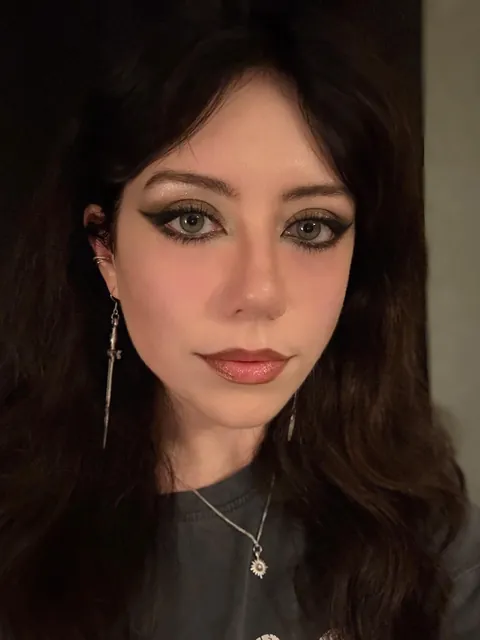 First time trying a grungy/glam inspired look