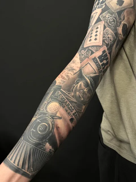 What do you think about this red dead redemption sleeve?