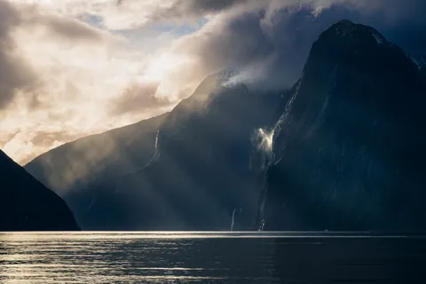 Last light on Milford Sound, NZ, OC, 6017x4011