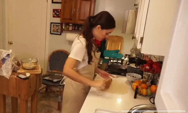 Sasha Grey Knows 12 Inches When She Sees