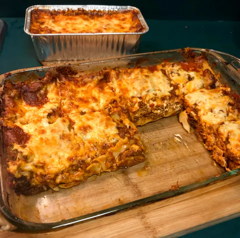 Lasagna for my girlfriend to make her smile 😊