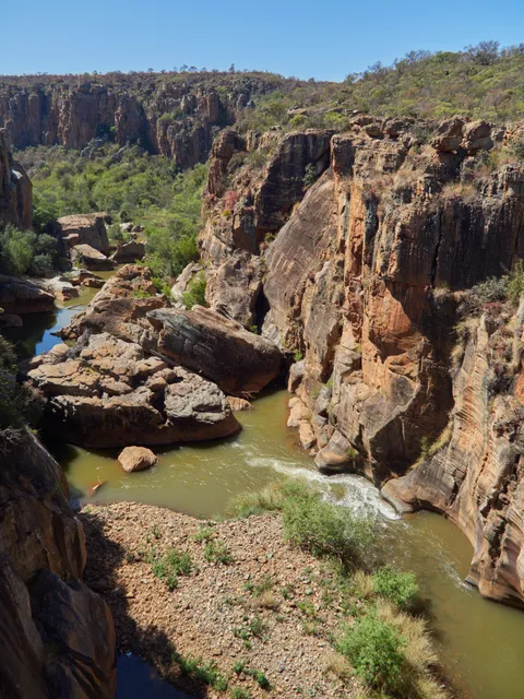 Blyde River Canyon Nature Reserve, South Africa [OC] [4099x5466]