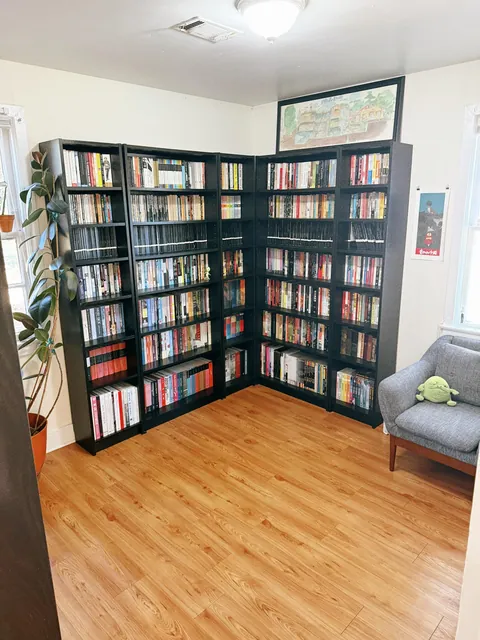 My cozy plant-filled apartment in Alabama (I’ve been told!)