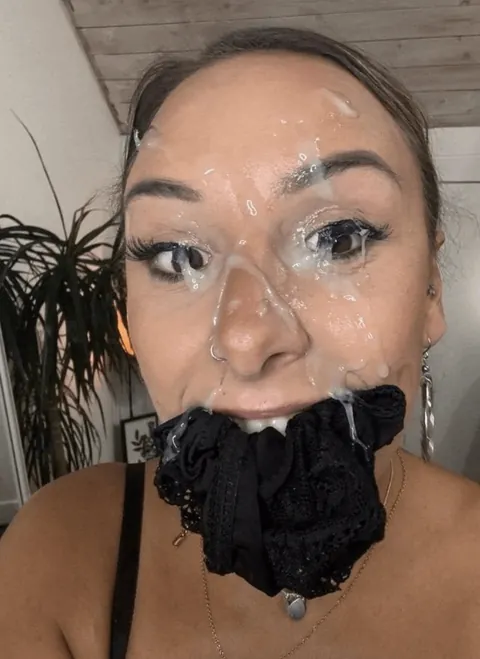 90% of you will be triggered by this post. Tell mommy which one triggered you. Its a safe space. No one will know your secrets...