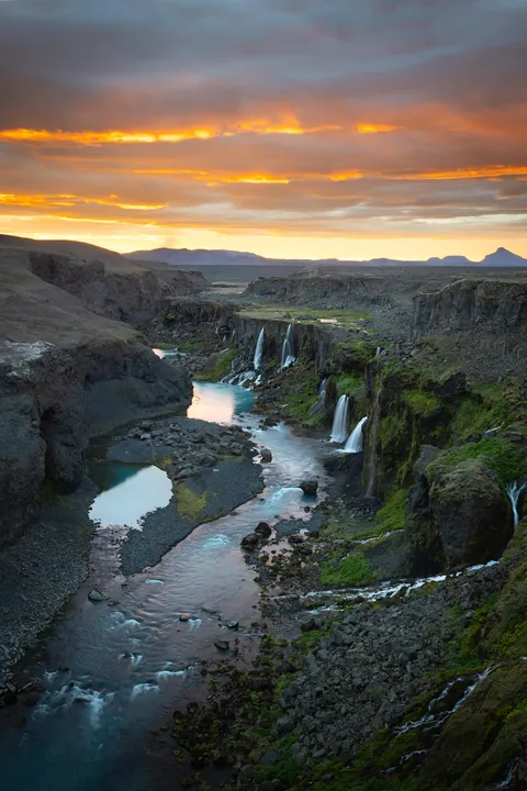 Sigöldugljufur Iceland [OC] [3638x5457]