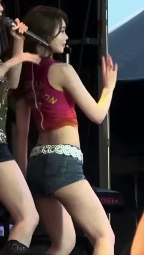 Chaewon - LE SSERAFIM