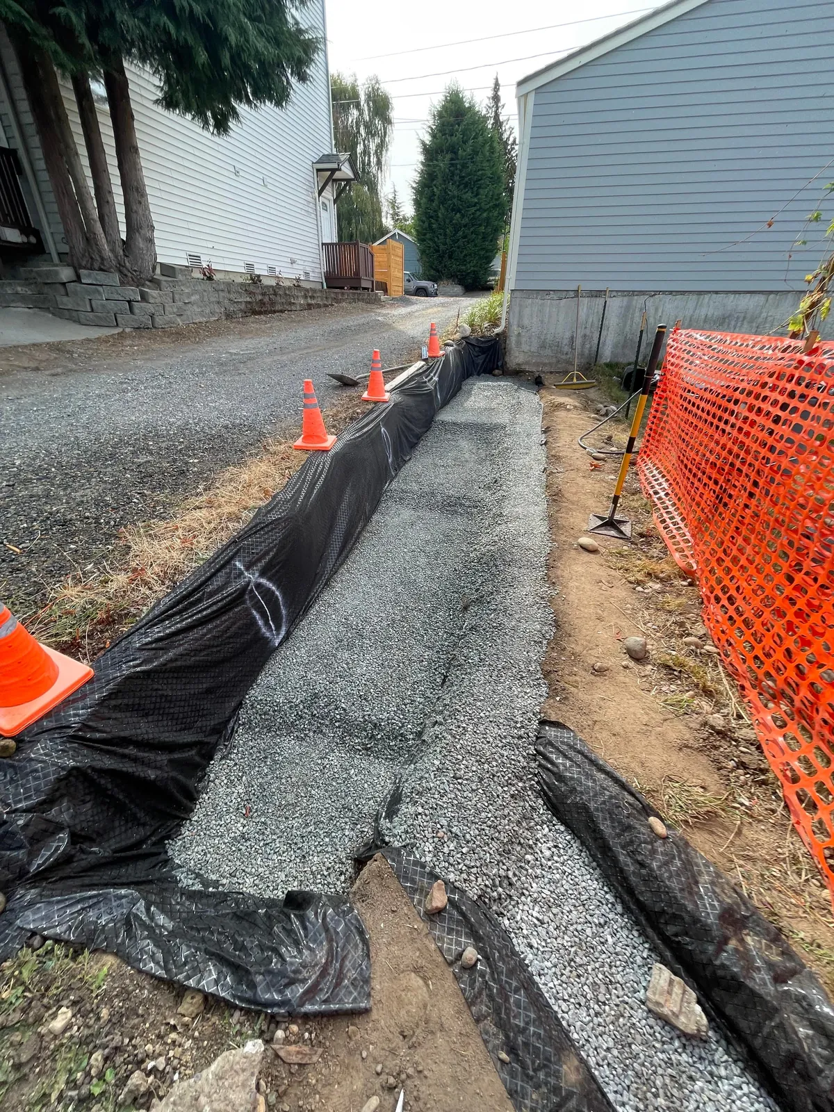 A few years ago my rotting fence fell over so I decided to build it back better.