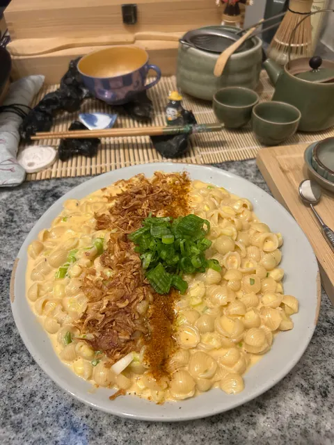 [homemade] lobster bisque mac and cheese