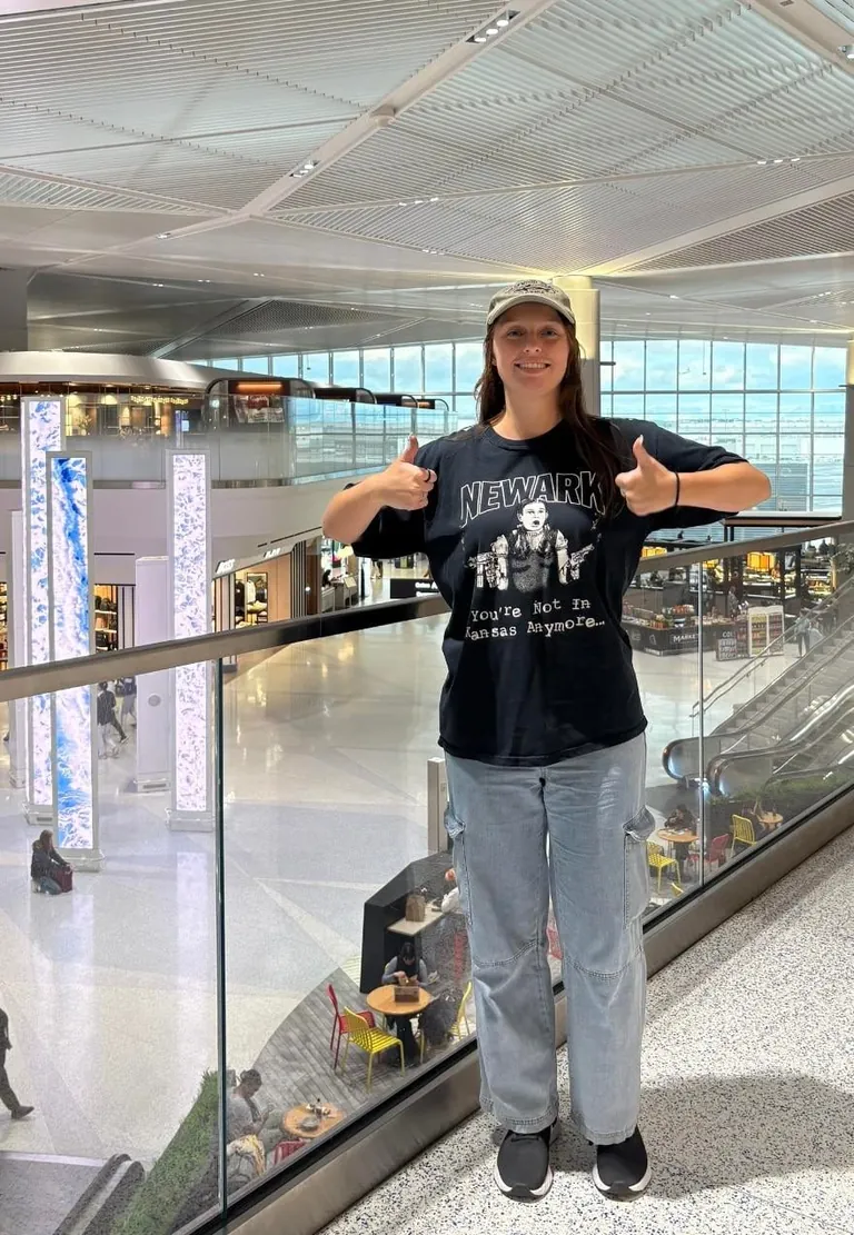 27F just discovered this group. Give me your best roast