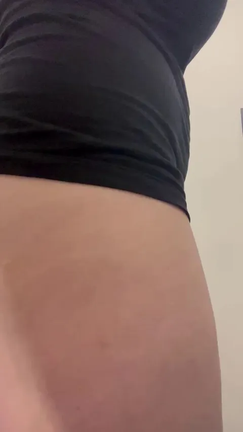 Denied day 17 pussy left empty and swapping plug for a larger plug and edged my empty needy pussy