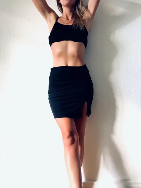Photo-Story with the little black dress