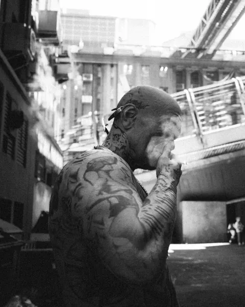 a portrait photo I took in Cyberpunk 2077