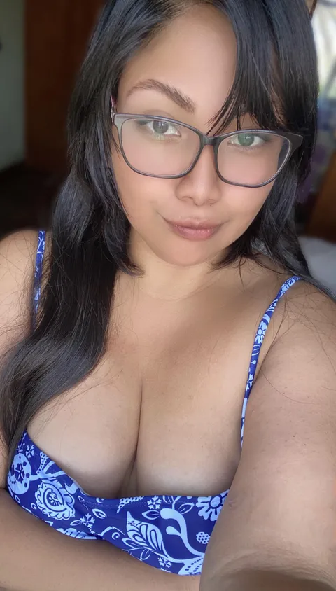 Definitely blue is one of my favorite colors (F)