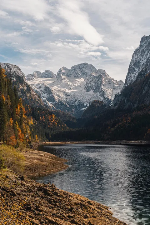 I visited Lake Gosau (AUT) in late Oktober…again (1600x2400) [OC]