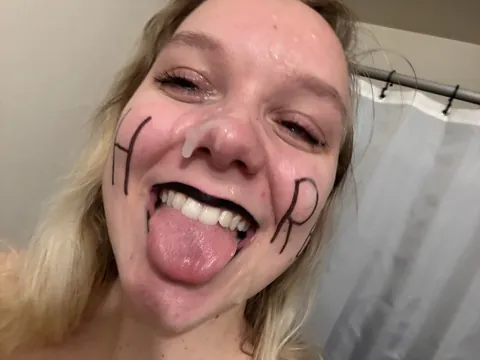 Trying out some sharpie marking🤭🥰 Last one’s my favorite😍😘🤤