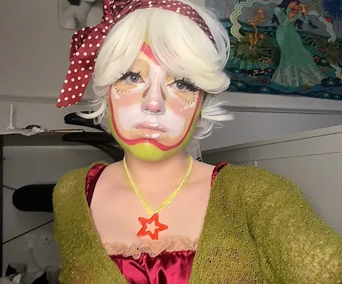 Apple makeup ! 💚🐞🍏