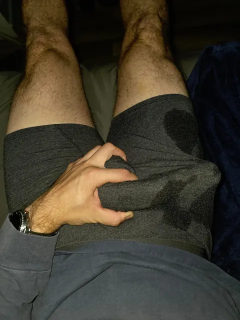 Do you all think I'm a good looking dude? (I've been told I've got a baseball bat for a dick if that helps) keep swiping...
