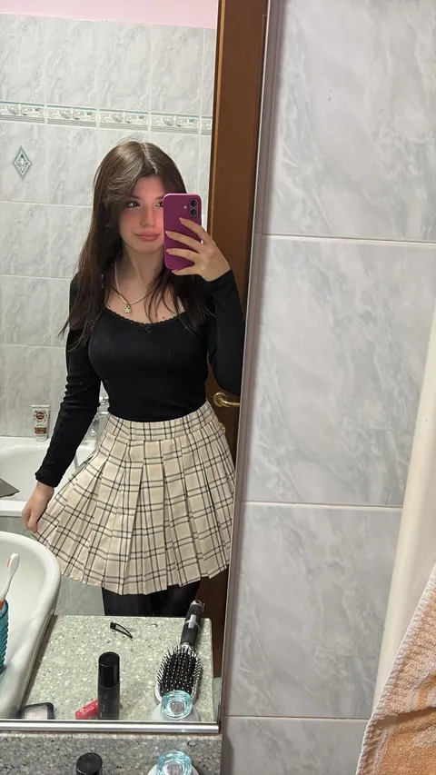 21F never had bf and bed rotting :D